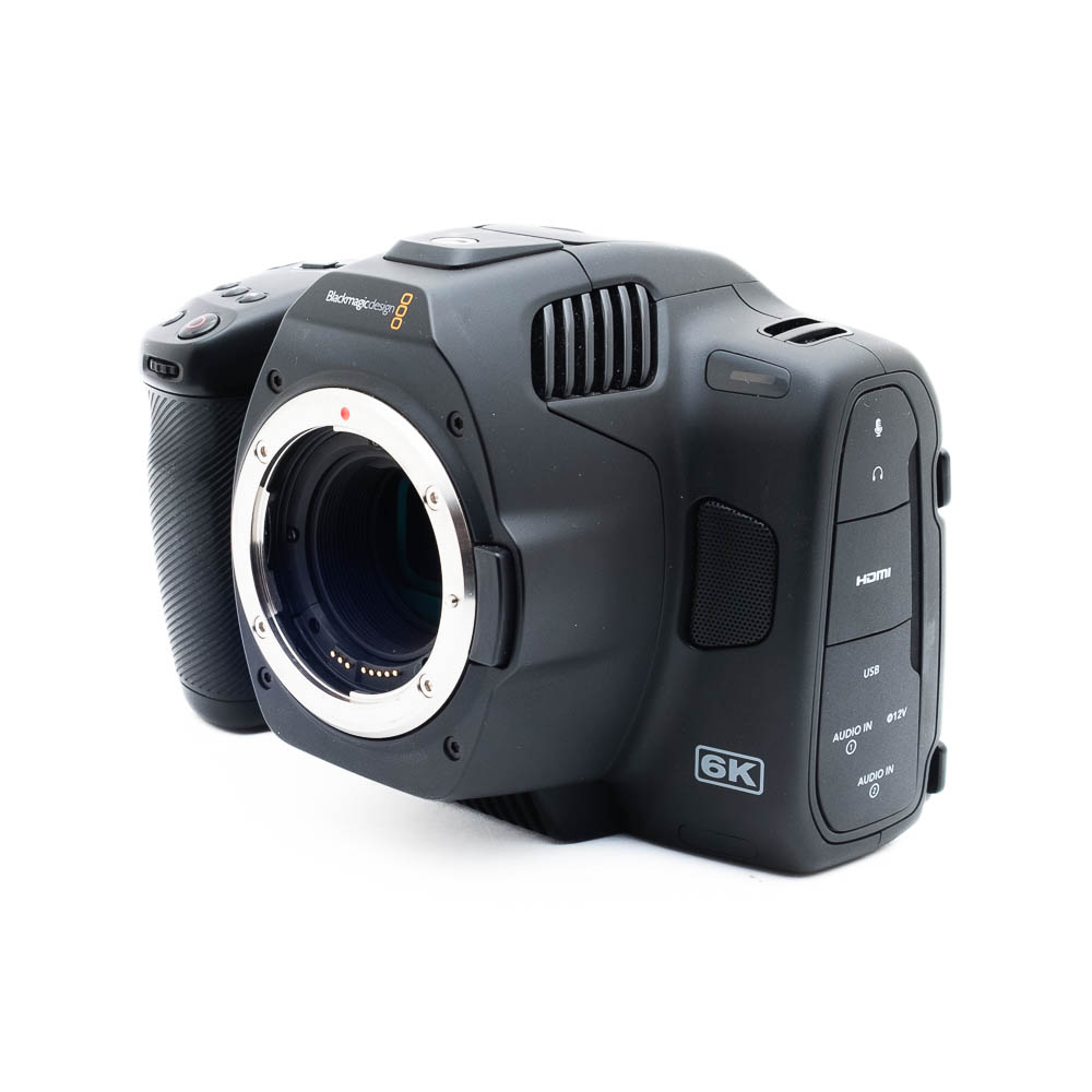 Blackmagic 6k-4 Blackmagic Pocket Cinema Camera 6K Pro (sis.ALV24%) - Käytetty
