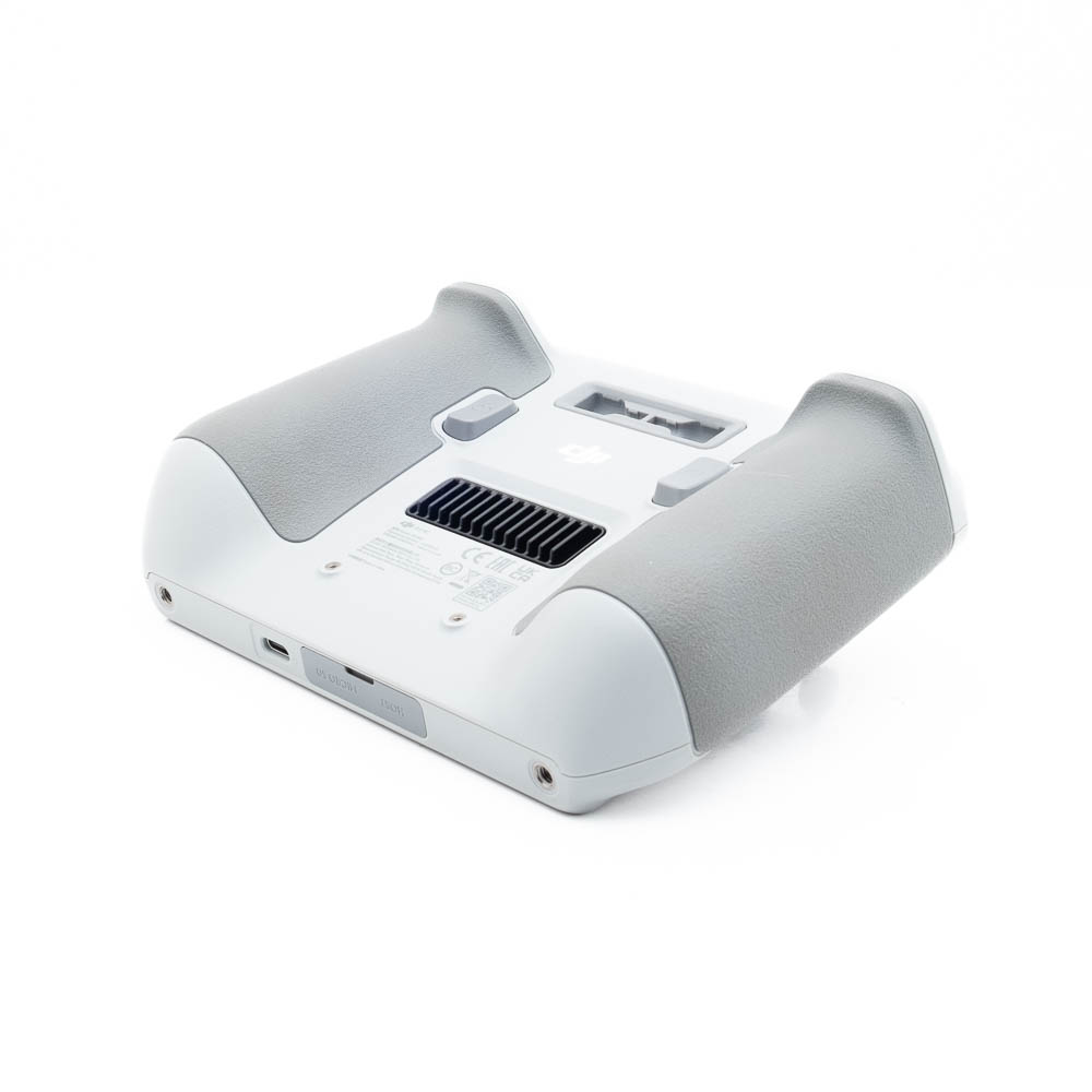 DJI RC ohjain-1 DJI RC Ohjain - Käytetty