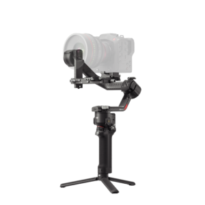 HG704-右45度 The DJI RS 4 gimbal is a professional camera gimbal stabilizer that is pictured with the camera and tripod mounted vertically and designed for stable handheld shooting with a plain white background.