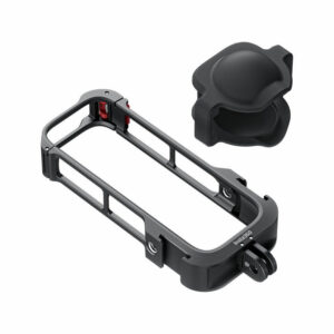 Insta360_X4_027 Insta360 X4 Utility Frame on musta suorakulmainen avokehyksinen häkki, joka on suunniteltu suojaavaksi tueksi, ja sen mukana toimitetaan erillinen musta linssisuojus lisäsuojaa varten.