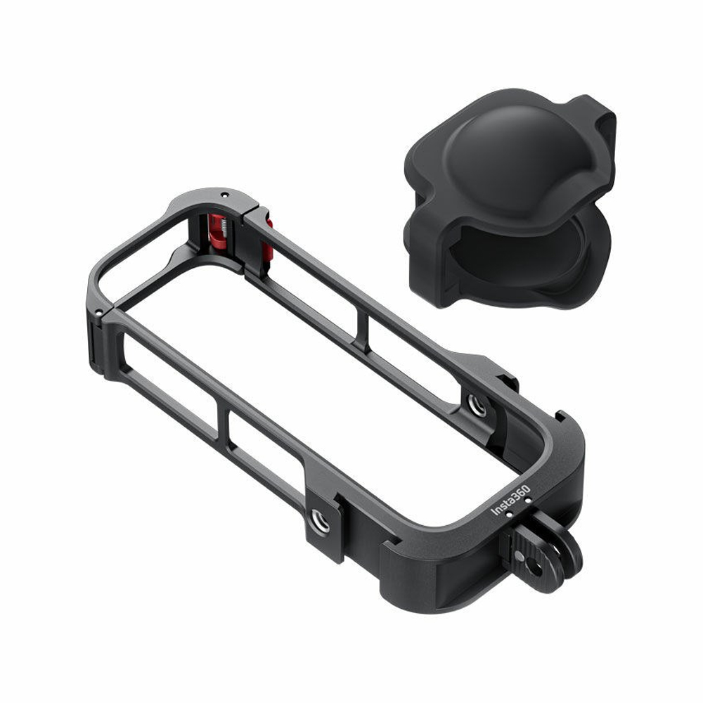 Insta360_X4_027 Insta360 X4 Utility Frame on musta suorakulmainen avokehyksinen häkki, joka on suunniteltu suojaavaksi tueksi, ja sen mukana toimitetaan erillinen musta linssisuojus lisäsuojaa varten.