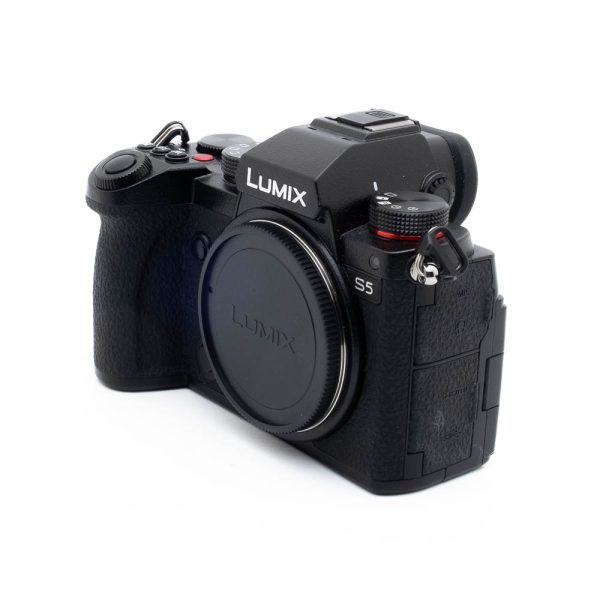 Panasonic Lumix DC-S5 (SC 2000, sis.ALV24%) – Käytetty Käytetyt kamerat 3