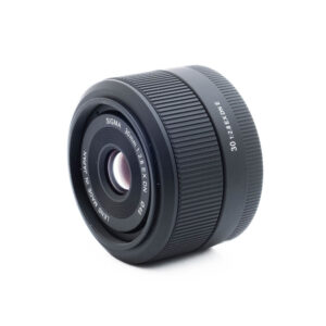 Sigma 30mm f28 EX DN Sony E-2 Sigma 30mm f/2.8 EX DN Sony E - Käytetty