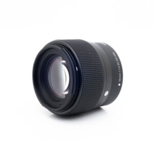 Sigma 56mm f14 DC DN EF-M-2 Sigma 56mm f/1.4 DC DN C Canon EF-M - Käytetty