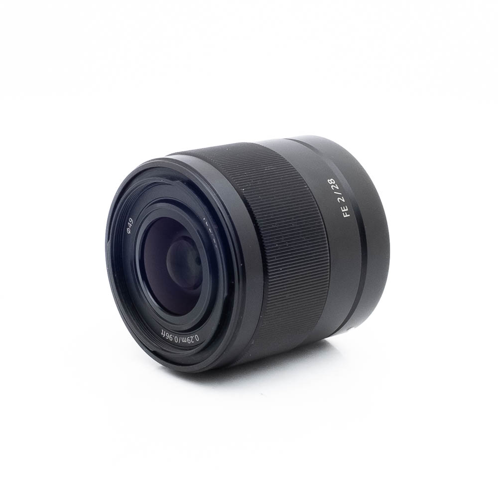 Sony 28mm f2-2 Sony FE 28mm f/2 - Käytetty