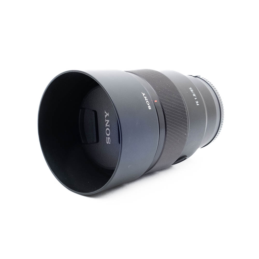 Sony 85mm f18 -3 Sony FE 85mm f/1.8 (Kunto K5) - Käytetty