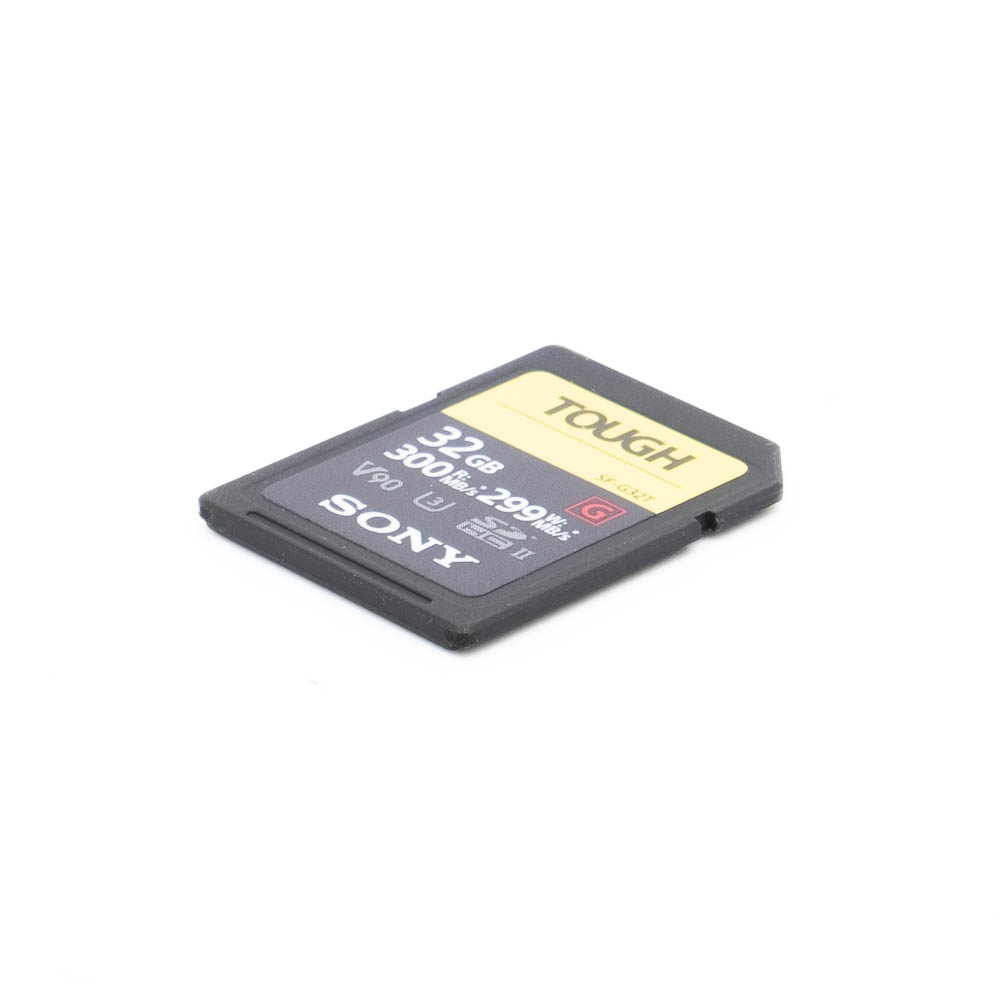 Sony Tough 32gb SONY Pro Tough SD 32GB 300MB/s - Käytetty