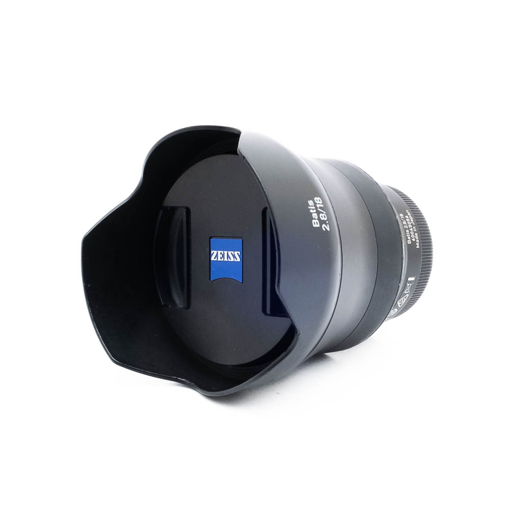 Zeiss Batis 18mm f28 Distagon Sony-3 Zeiss Batis 18mm f/2.8 Sony FE (sis.ALV24%) - Käytetty