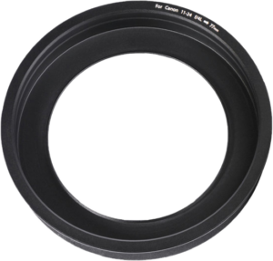 800q-01_106979 NiSi Adapter Holder Ring for Canon 11-24mm 77mm -suodinadapteri kuvattuna ylhäältä päin valkoisella pohjalla.