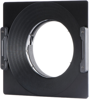 NiSi Filter Holder (180mm) The Canon 11-24mm f/4 L Disc Filter Holder is a square black holder with a large central circular opening and grooves designed for attaching lens filters in photography.