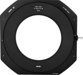 800q-01_117848 NiSi Adapter Ring Alpha for S5/S6 Filterholder - 105mm -suodinadapteri on musta suodattimenpidikkeen sovitinrengas suodattimien kiinnittämiseen kameran objektiiveihin, ja siinä on malli- ja tuotemerkkiteksti.