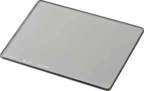 800q-01_120662 Rectangular, transparent NiSi Cine Filter True Color Polarizer 4x5.65" disc filter with thin black border, shot on a plain white background. "NiSi True Color Polarizer" text appears in one corner of the filter.