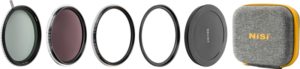 800q-01_121370 NiSi Filter Swift System VND / Black Mist Kit 67mm sisältää viisi kameran objektiivin suodatinta ja tarvikkeet: säädettävä suodatin, värilliset ja kirkkaat suodattimet, linssinsuojus ja harmaa vetoketjullinen kotelo, jossa on keltainen reunus, jossa on merkintä NiSi.