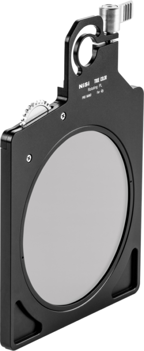 NiSi Cine Filter TRUE COLOR PL for C5 Matte Box on suorakulmainen musta polarisaattori, jossa on suuri keskuslasi, hopeinen säätöpyörä ja metallinen laitteisto objektiivin tai suodattimen pidikkeen kiinnittämistä varten.