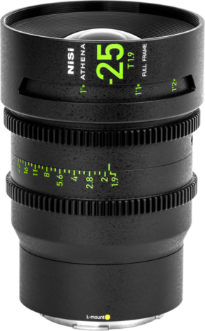 800q-01_126400 NiSi Cine Lens Athena Prime 25mm T1.9 L-Mount -objektiivi on musta täyskennoinen objektiivi, jossa on vihreät ja valkoiset merkinnät, hammasrenkaat tarkennusta ja aukkoa varten sekä L-mount-ilmaisin pohjassa.