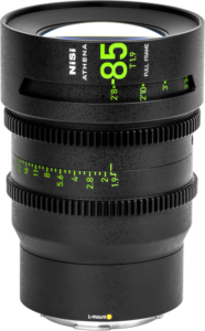 800q-01_126403 NiSi Cine Lens Athena Prime 85mm T1.9 L-Mount -objektiivissa on musta runko, kuvioidut tarkennus- ja aukkorenkaat sekä vihreät merkinnät etäisyyttä ja aukkoarvoja varten.