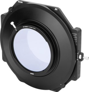 800q-02_116445 Black NiSi filter holder S6 adapter for Nikon Z 14-24mm f/2.8 S (adapter only) - disc filter holder, designed for wide angle lenses, round filter mounted in the middle of the picture.