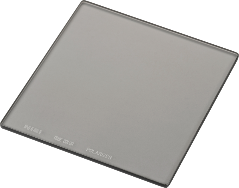 800q-02_128180 NiSi Square True Color Polarizer HD 150x150mm -suodatin, läpinäkyvä ja neliönmuotoinen, näkyy valkoisella pohjalla.