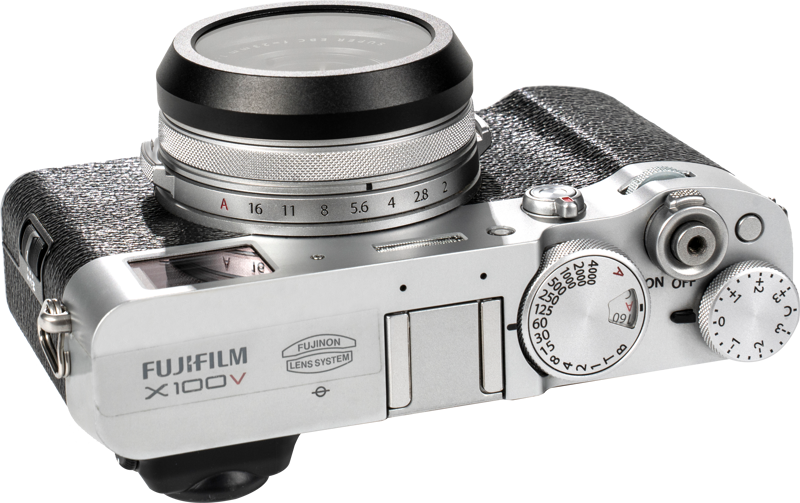 800q-04_120771 NiSi Filter Black Mist 1/4 diffuusiosuodatin Fujifilm X-100 -sarjaan mustana, joka korostaa sen sopivuutta kameran objektiiviin ja yhteensopivuutta X-100-mallien kanssa.
