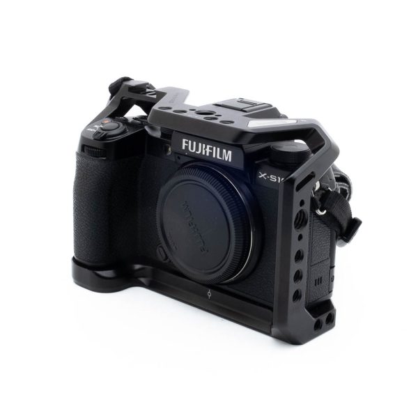 Fujifilm X-S10 + häkki (SC 12000, sis.ALV24%) – Käytetty Fujifilm käytetyt kamerat 3