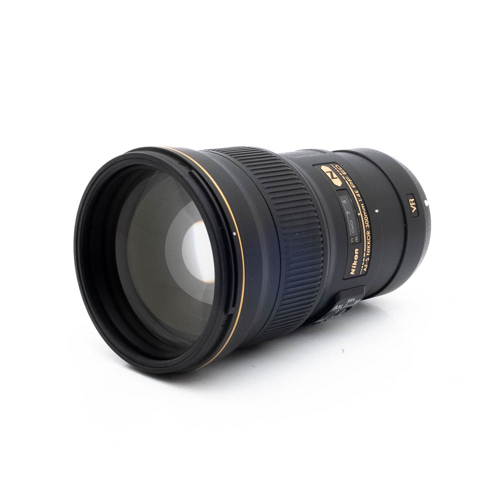 Nikon 300mm f4E PF ED VR-2 Nikon Nikkor AF-S 300mm f/4 E PF ED VR - Käytetty
