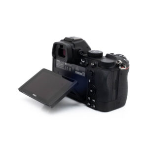 Nikon Z5 7629-3 Nikon Z5 (SC 24000) - Käytetty