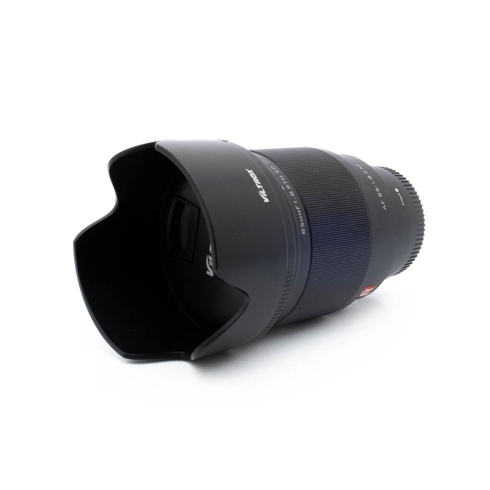 Samyang AF 85mm f18 II XF-3 Viltrox AF 85mm f/1.8 II XF Fuji - Käytetty