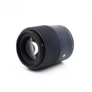 Sigma 30mm f14 DC DN Sony-2-2 Sigma 30mm f/1.4 DC DN C Sony E - Käytetty