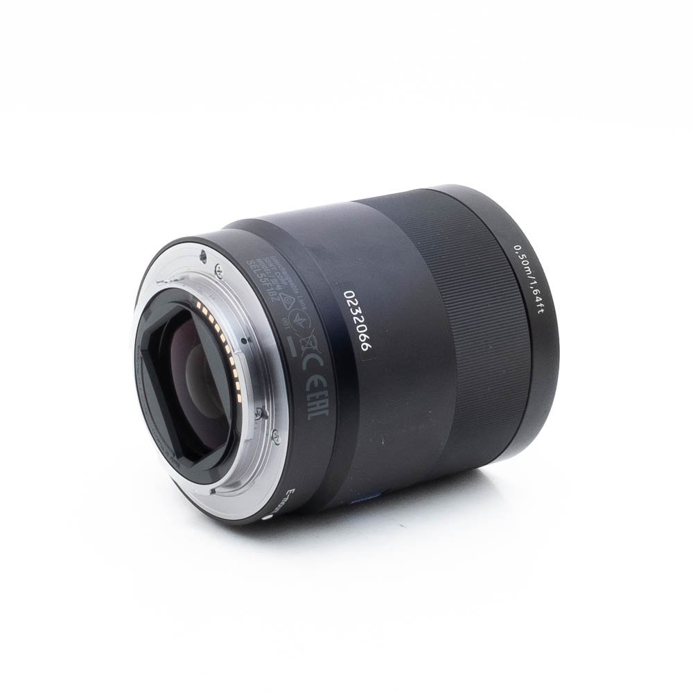 Sony FE Sonnar T* 55mm f/1.8 ZA - Käytetty