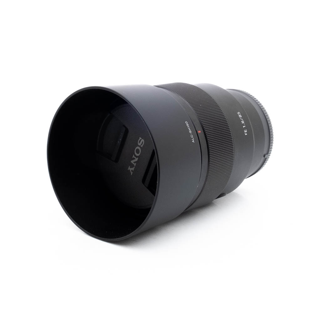 Sony 85mm f18-3-3 Sony FE 85mm f/1.8 - Käytetty