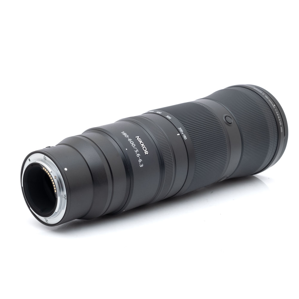 Nikkor Z 180-600mm f5.6-6.3-3 Nikon Nikkor Z 180-600mm f/5.6-6.3 VR (Kunto K5, Takuu 12kk) - Käytetty