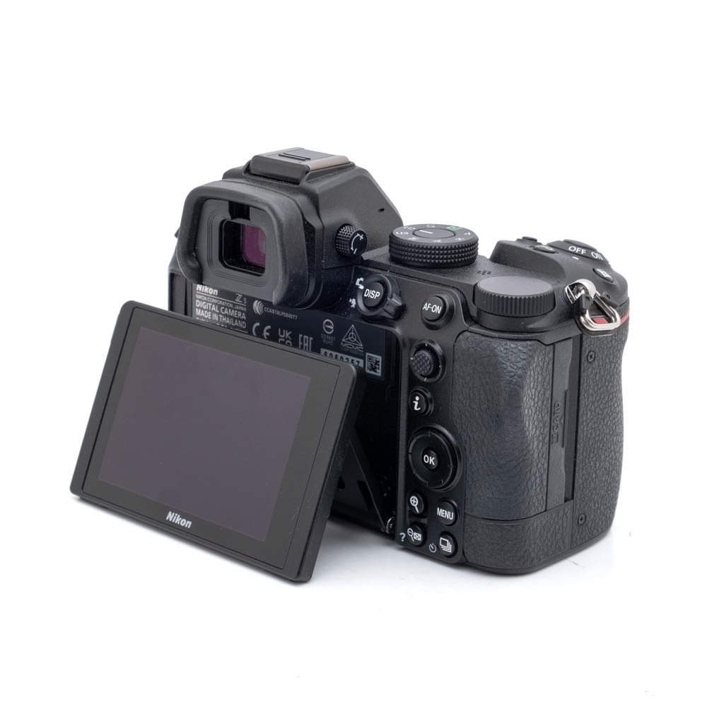 Nikon Z5-3 Nikon Z5 (K5, SC 2500) - Käytetty