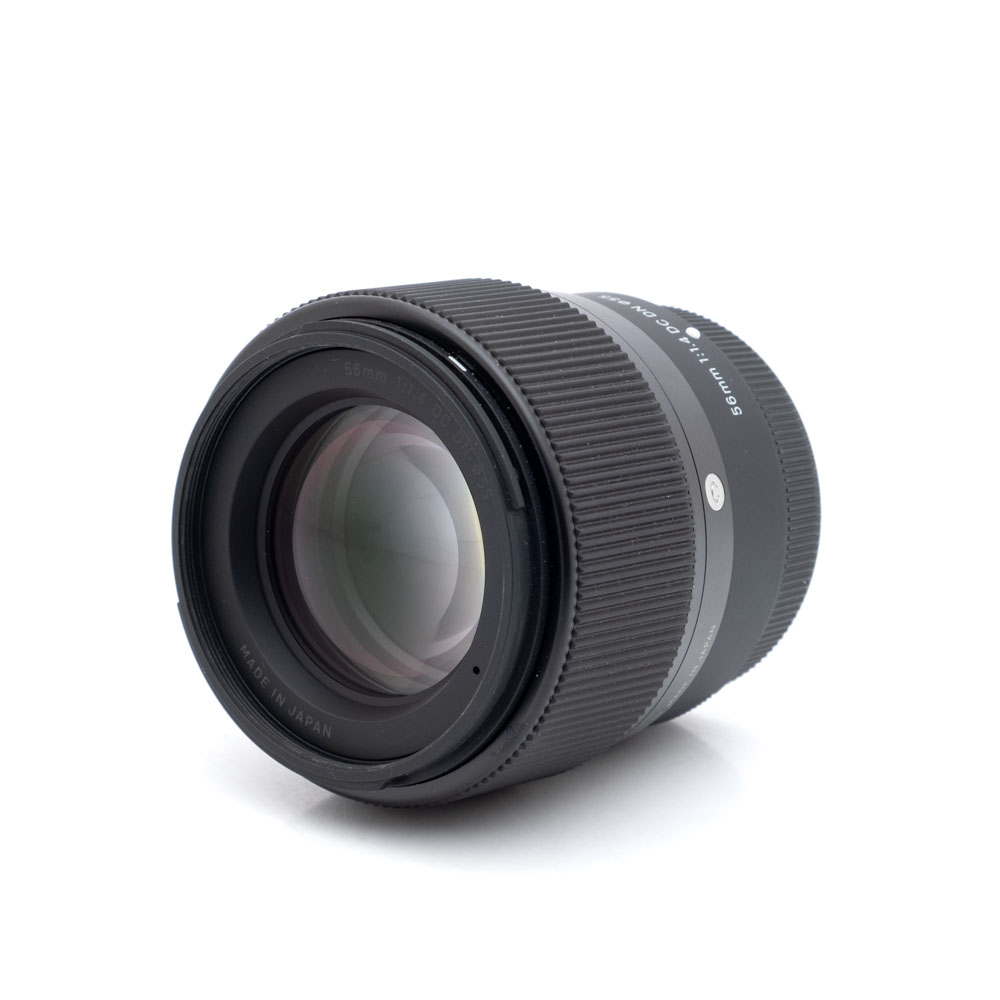 Sigma 56mm f/1.4 DC DN C Fuji XF (Kunto K5, sis.ALV24%) - Käytetty