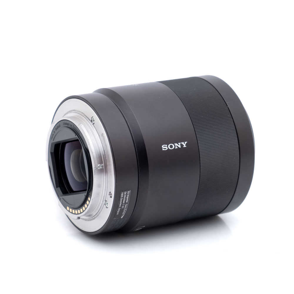 Sony 55mm f-1.8 Zeiss-3 Sony FE Sonnar T* 55mm f/1.8 ZA (Kunto K5) - Käytetty