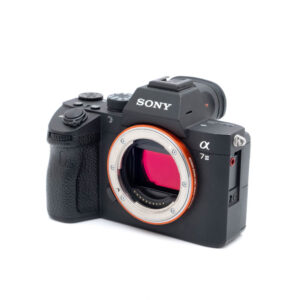 Sony A7 III-2-2 Sony A7 III (SC 26500) – Käytetty