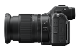Z6III_24-70_4_left Nikon Z6 III + Nikkor Z 24-120mm f/4 S