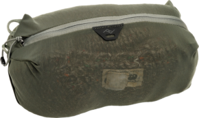 800q-01_128341 The Peak Design Ultralight Mesh Packing Cube X-Small in Sage features a zippered closure and a transparent mesh pattern on the front to reveal contents such as a US dollar bill and small items.