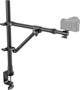800q-01_128452 The SmallRig 4304 Desktop Overhead Photography / Live Streaming Bracket is a black adjustable arm with clamps that attaches to a vertical pole and the edge of a desktop, mounting a digital camera above or in a corner for photos and videos.