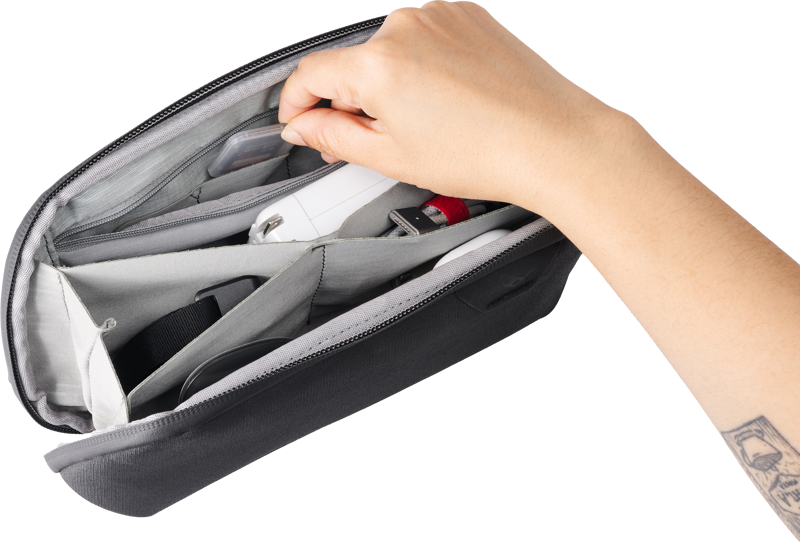 800q-05_128331 Peak Design Tech Pouch Small – Charcoal