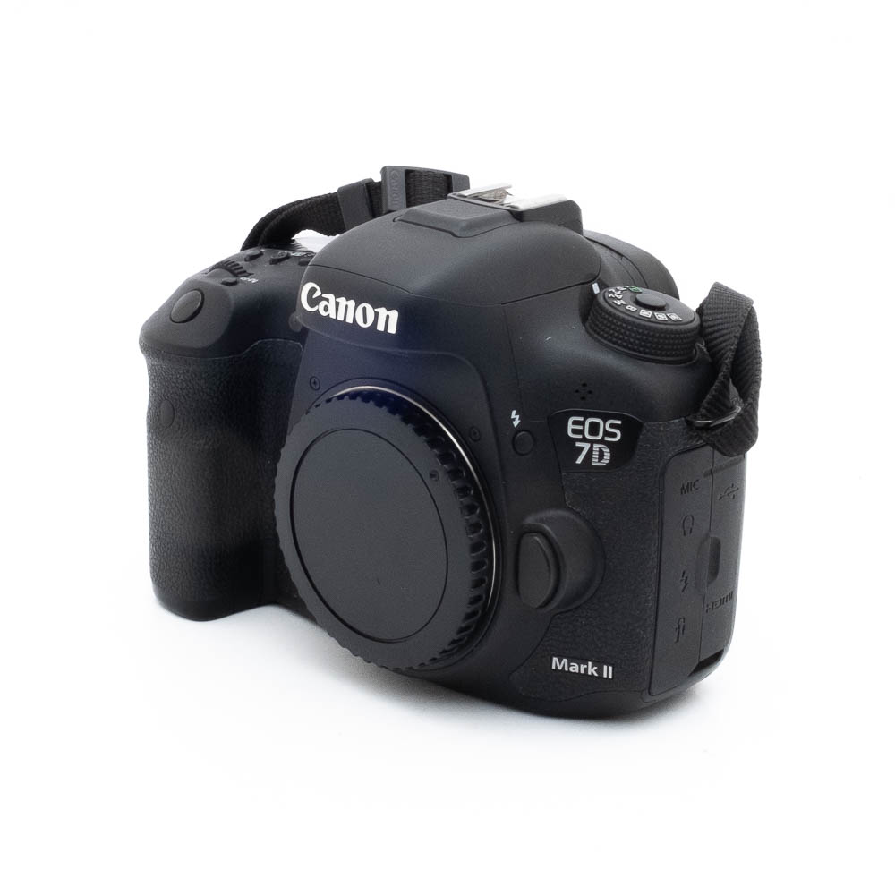 Canon 7D Mark II-5 Canon EOS 7D Mark II (SC 34000) - Käytetty