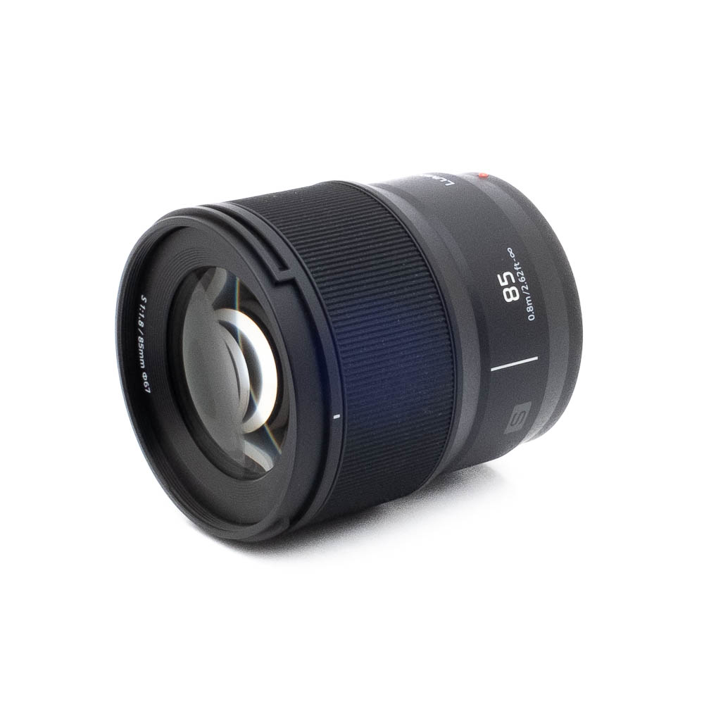 Lumix 85mm f18 S-2 Panasonic Lumix S 85mm f/1.8 - Käytetty