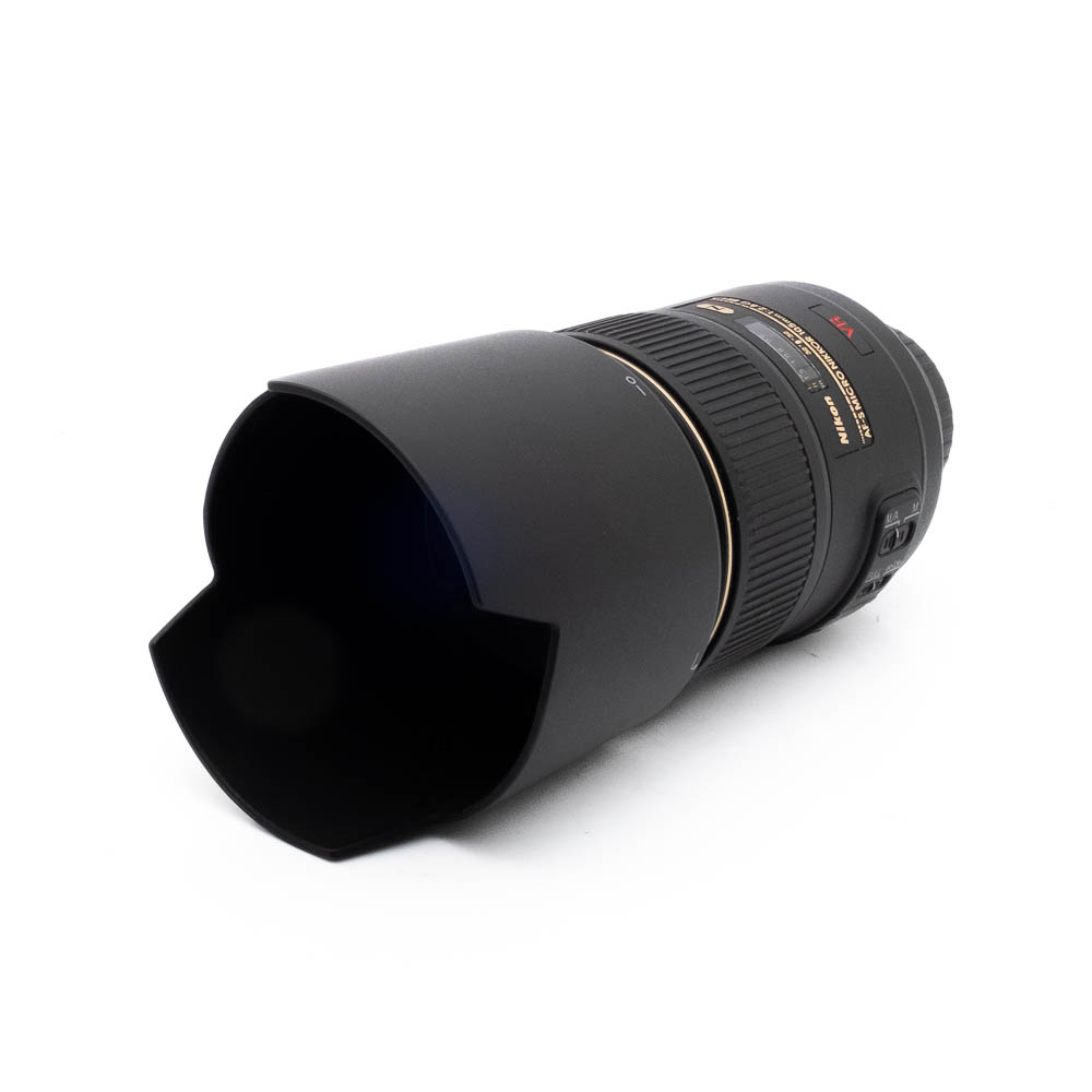 Nikon 105mm f28G ED VR-3-3 Nikon AF-S Micro-Nikkor 105mm f/2.8G VR ED (Kunto K5) - Käytetty