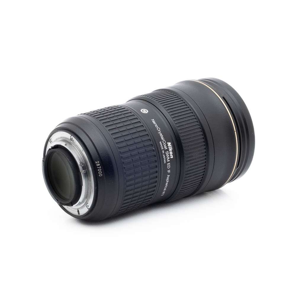 Nikon 24-70mm f28G ED-1-2 Nikon AF-S Nikkor 24-70mm f/2.8 G ED - Käytetty