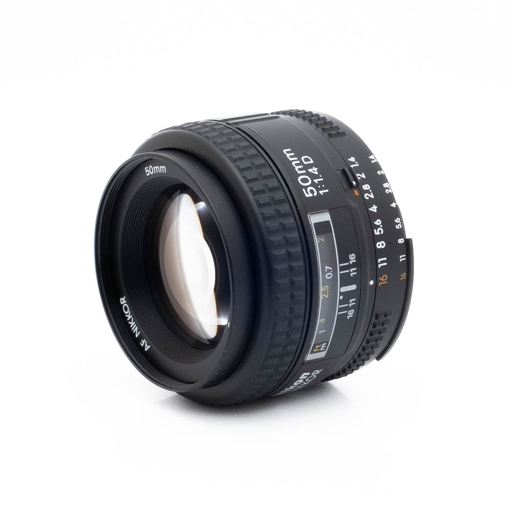 Nikon 50mm f14D-2 Nikon AF Nikkor 50mm f/1.4 D - Käytetty