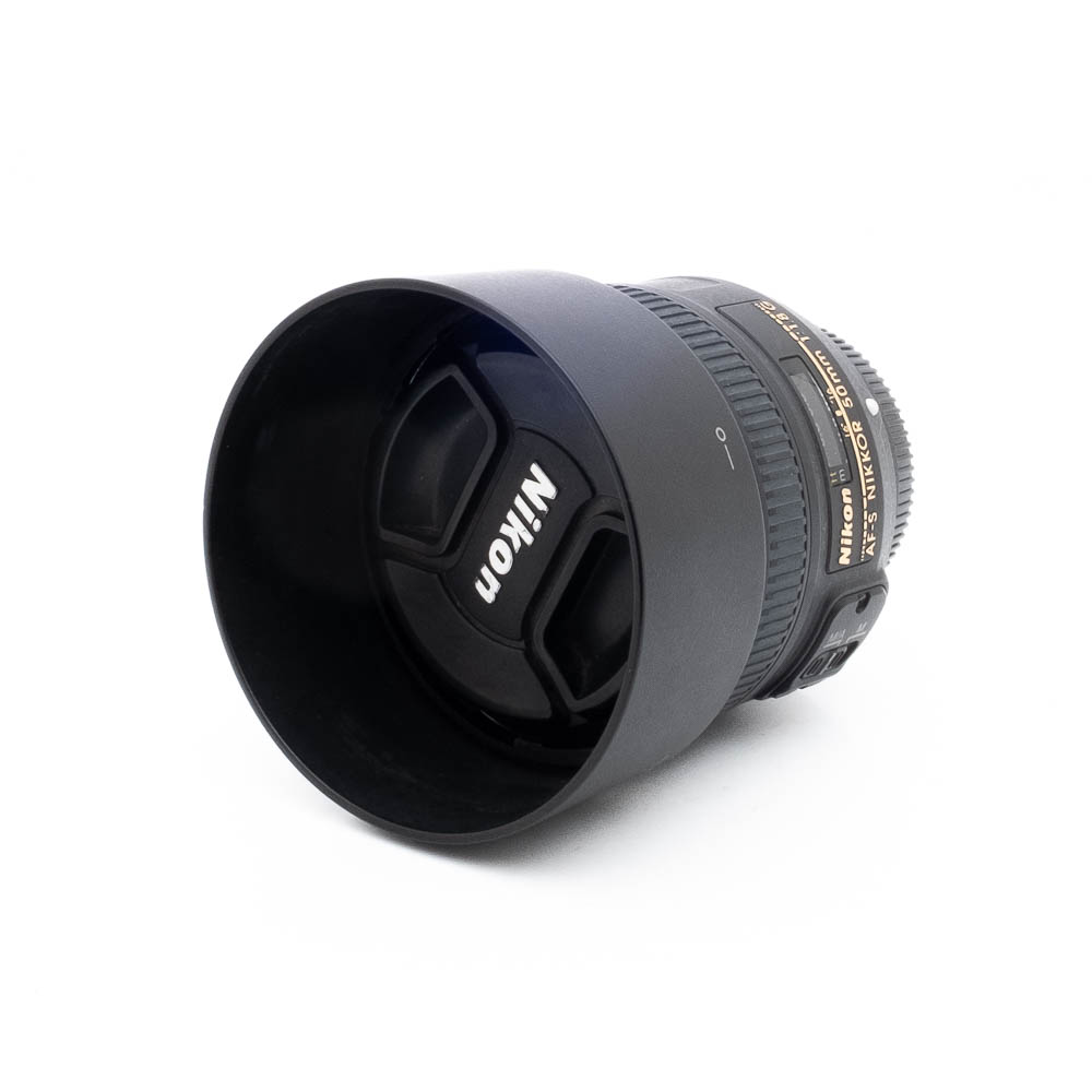 Nikon 50mm f18 G-3 Nikon AF-S Nikkor 50mm f/1.8 G - Käytetty