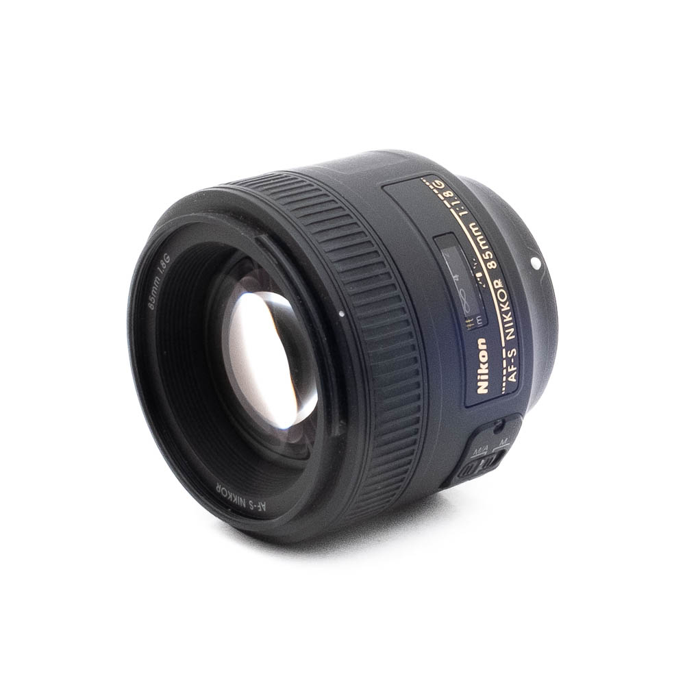 Nikon 85mm f18G-2 Nikon AF-S Nikkor 85mm f/1.8 G (Kunto K5) - Käytetty