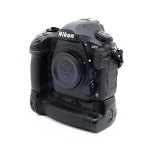 Nikon D850 -5 Nikon D850 (SC 39500) + akkukahva - Käytetty