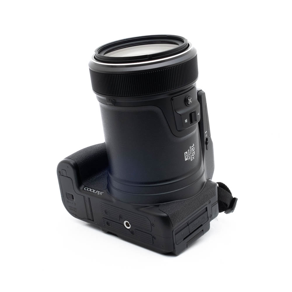 Nikon P1000 (Kunto K5) - Käytetty