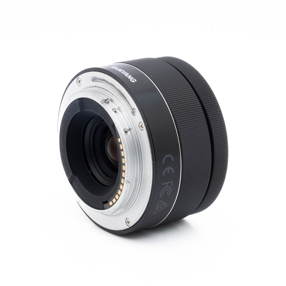 Samyang 35mm f28 Sony-1 Samyang AF 35mm f/2.8 Sony FE - Käytetty