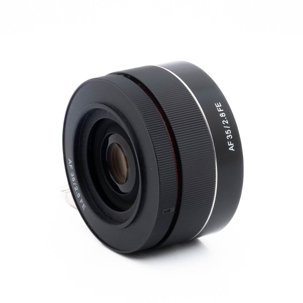 Samyang 35mm f28 Sony-2 Samyang AF 35mm f/2.8 Sony FE - Käytetty